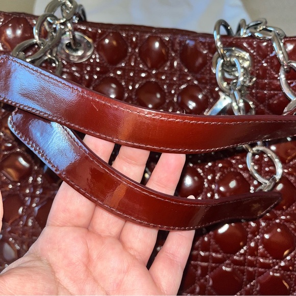 Authentic Dior Patent Cannage Quilted Tote in Deep Burgundy- FREE COA - Picture 3 of 8